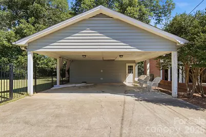 1351 E Marion Street, Shelby, NC 28150 - Photo 3