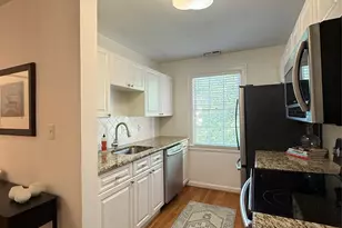 105 S Laurel Ave, Charlotte, NC 28207 - Photo 13