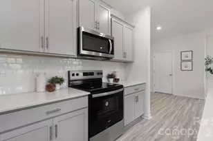 911 S Naughton St, Chester, SC 29706 - Photo 3