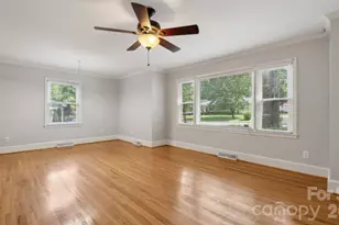 1818 Woodland Dr, Charlotte, NC 28205 - Photo 3