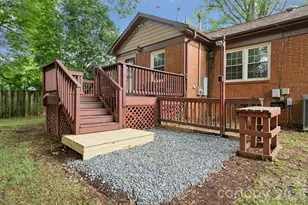 1818 Woodland Dr, Charlotte, NC 28205 - Photo 23