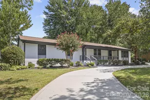 614 S Magnolia St, Mooresville, NC 28115 - Photo 1