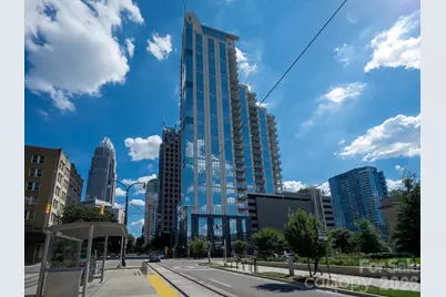333 W Trade Street #2005, Charlotte, NC 28202 - Photo 3