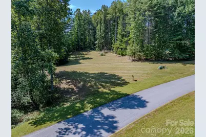 92 Crystal Heights Drive, Hendersonville, NC 28739 - Photo 3