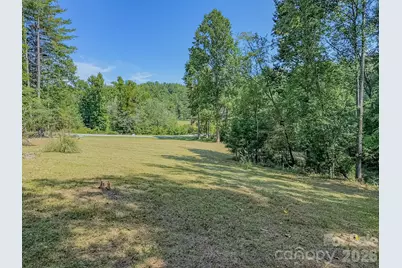 92 Crystal Heights Drive, Hendersonville, NC 28739 - Photo 11