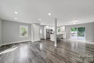 1200 Vickie Ln, Matthews, NC 28104 - Photo 1