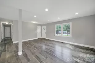 1200 Vickie Ln, Matthews, NC 28104 - Photo 3
