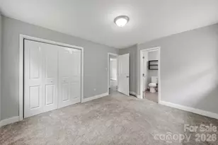 1200 Vickie Ln, Matthews, NC 28104 - Photo 17