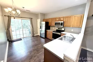 838 Autumn Rain Ln, Charlotte, NC 28209 - Photo 5