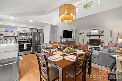 8211 Park Vista Circle, Charlotte, NC 28226 - Photo 3