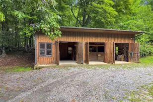 989 Fox Mountain Rd, Columbus, NC 28722 - Photo 45