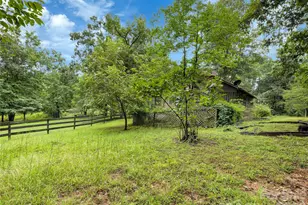 989 Fox Mountain Rd, Columbus, NC 28722 - Photo 31