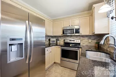 7601 Gillman Court, Charlotte, NC 28269 - Photo 15
