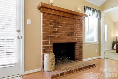 7601 Gillman Court, Charlotte, NC 28269 - Photo 9