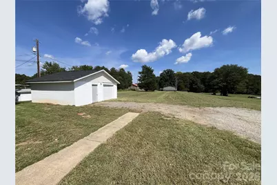6270 Nc 16 Highway N, Conover, NC 28613 - Photo 7