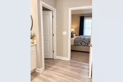 11213 Cardinal Creek Avenue, Charlotte, NC 28215 - Photo 9