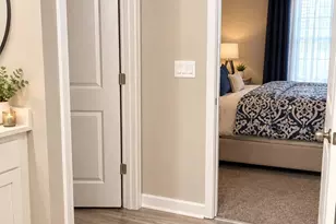 11213 Cardinal Crk Ave, Charlotte, NC 28215 - Photo 9