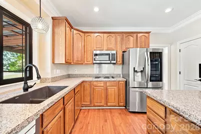 6821 Hollow Oak Drive, Mint Hill, NC 28227 - Photo 13
