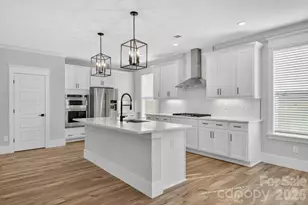 1939 Hendricks St, Rock Hill, SC 29732 - Photo 5