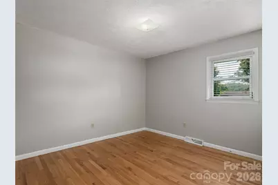 403 Lower Grassy Branch Road, Asheville, NC 28805 - Photo 15
