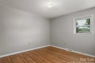 407 Lower Grassy Branch Rd, Asheville, NC 28805 - Photo 15