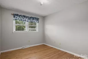 407 Lower Grassy Branch Rd, Asheville, NC 28805 - Photo 13