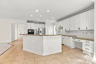3439 12 Oaks Pl, Charlotte, NC 28270 - Photo 13