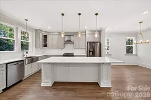 701 Seldon Dr, Charlotte, NC 28216 - Photo 17