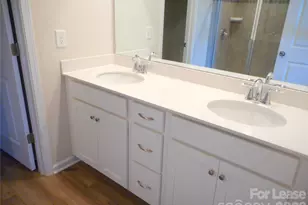 12715 Wandering Brook Dr, Charlotte, NC 28273 - Photo 17