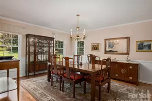 440 Sondley Woods Pl, Asheville, NC 28805 - Photo 9
