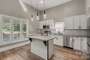 703 N Enochville Ave, Kannapolis, NC 28081 - Photo 9