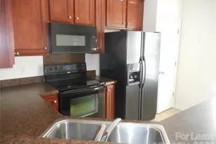 2331 Crosscut Dr, Charlotte, NC 28214 - Photo 5