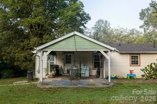 1219 Peak Pl NW, Lenoir, NC 28645 - Photo 3