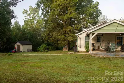 1219 Peak Place NW, Lenoir, NC 28645 - Photo 5