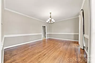 555 19th Avenue Lane NW, Hickory, NC 28601 - Photo 17