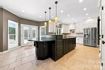 555 19th Avenue Lane NW, Hickory, NC 28601 - Photo 11