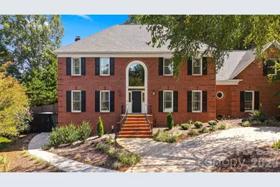 555 19th Avenue Lane NW, Hickory, NC 28601 - Photo 1