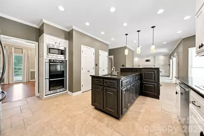555 19th Avenue Lane NW, Hickory, NC 28601 - Photo 15