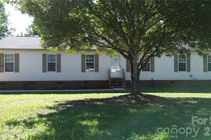 109 Grand Acres Ln, Maiden, NC 28650 - Photo 1
