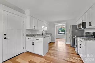 123 Turley Falls Rd, Hendersonville, NC 28739 - Photo 17