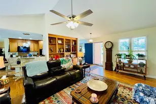 3001 Sunset Rd, Charlotte, NC 28216 - Photo 3