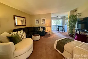 1905 Meadowlark Ln, Charlotte, NC 28210 - Photo 3
