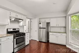 8313 Belstead Brook Ct, Charlotte, NC 28216 - Photo 5