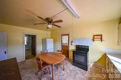 164 N Mitchell Avenue, Bakersville, NC 28705 - Photo 41