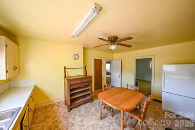 164 N Mitchell Avenue, Bakersville, NC 28705 - Photo 11