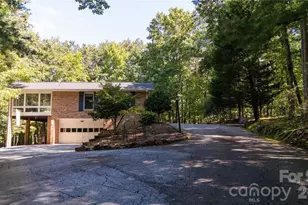 1137 Mountain Laurel Dr, Columbus, NC 28722 - Photo 5