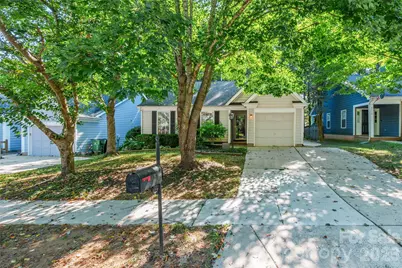 8514 Lockerbie Lane, Charlotte, NC 28215 - Photo 3