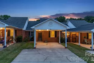 19942 Oak Leaf Cir, Cornelius, NC 28031 - Photo 23
