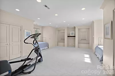 925 Harvard Place, Charlotte, NC 28207 - Photo 43