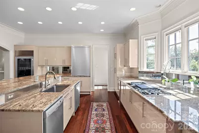 925 Harvard Place, Charlotte, NC 28207 - Photo 19